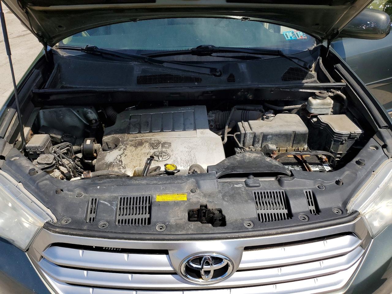 2012 TOYOTA HIGHLANDER