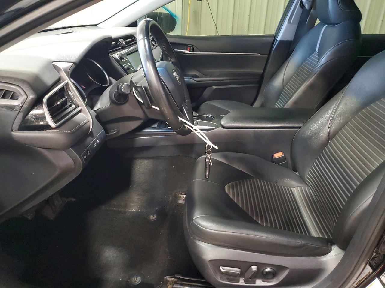 2018 TOYOTA CAMRY