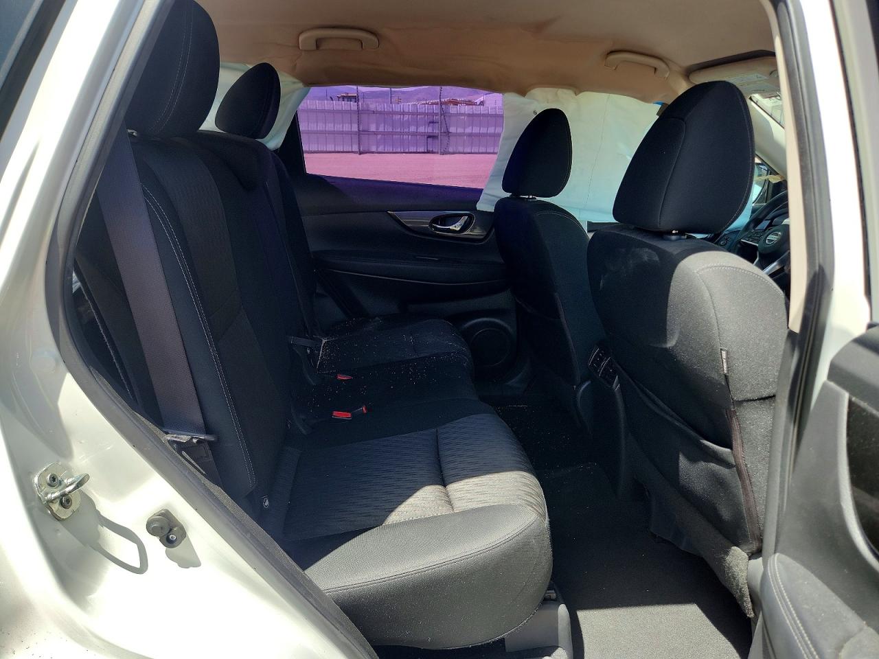 2017 NISSAN ROGUE