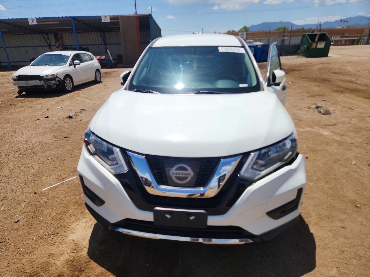 2017 NISSAN ROGUE