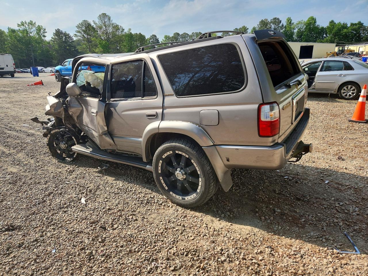 2002 TOYOTA 4RUNNER