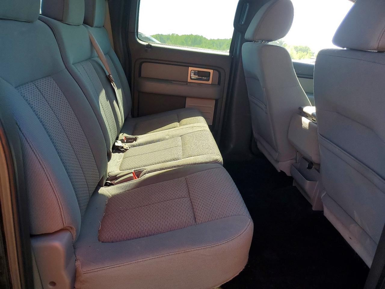 2011 FORD F150