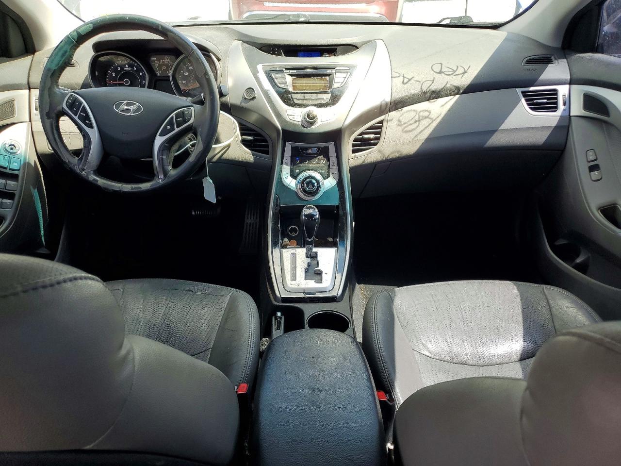 2012 HYUNDAI ELANTRA