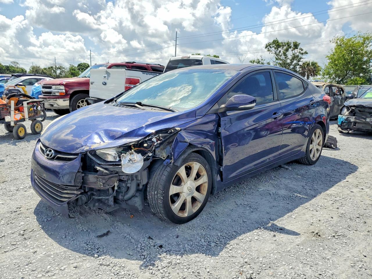 2012 HYUNDAI ELANTRA