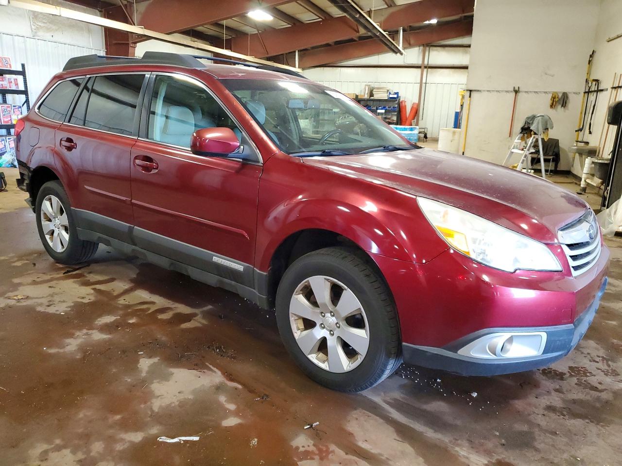 2011 SUBARU OUTBACK