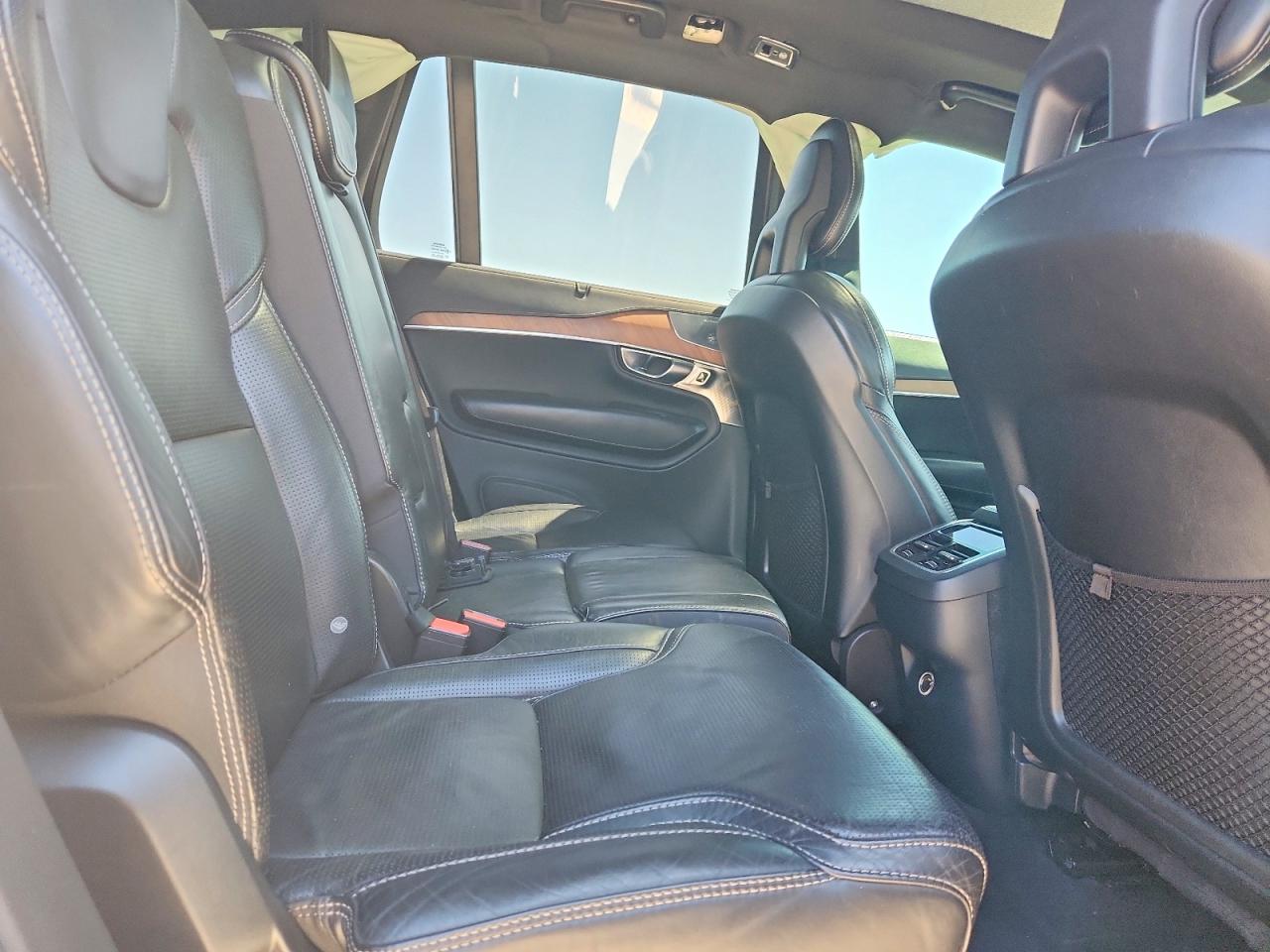 2018 VOLVO XC90