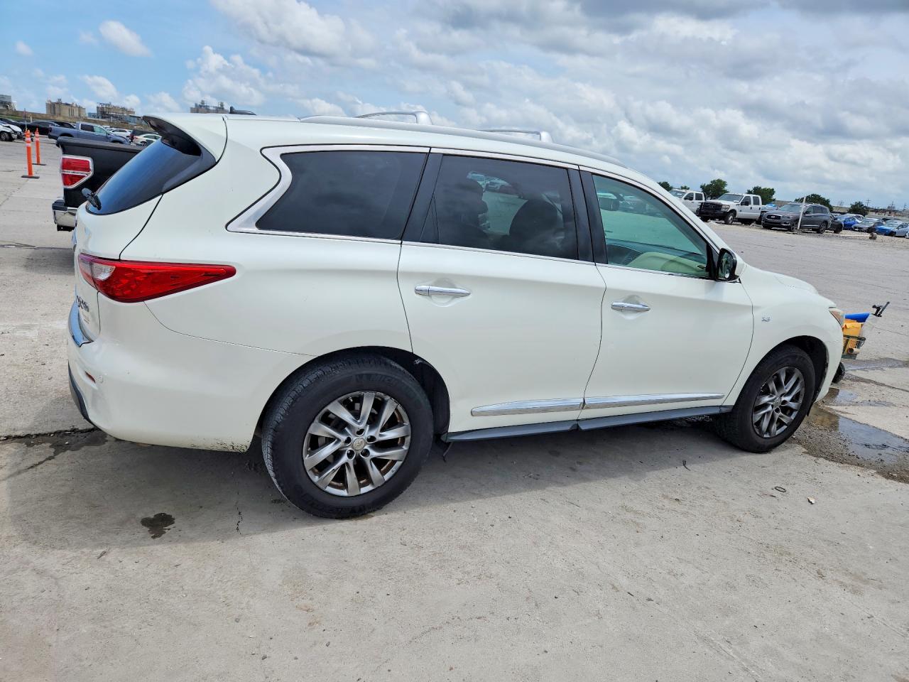 2015 INFINITI QX60