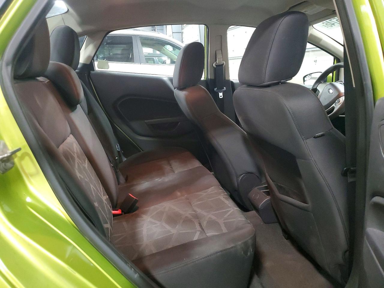 2011 FORD FIESTA
