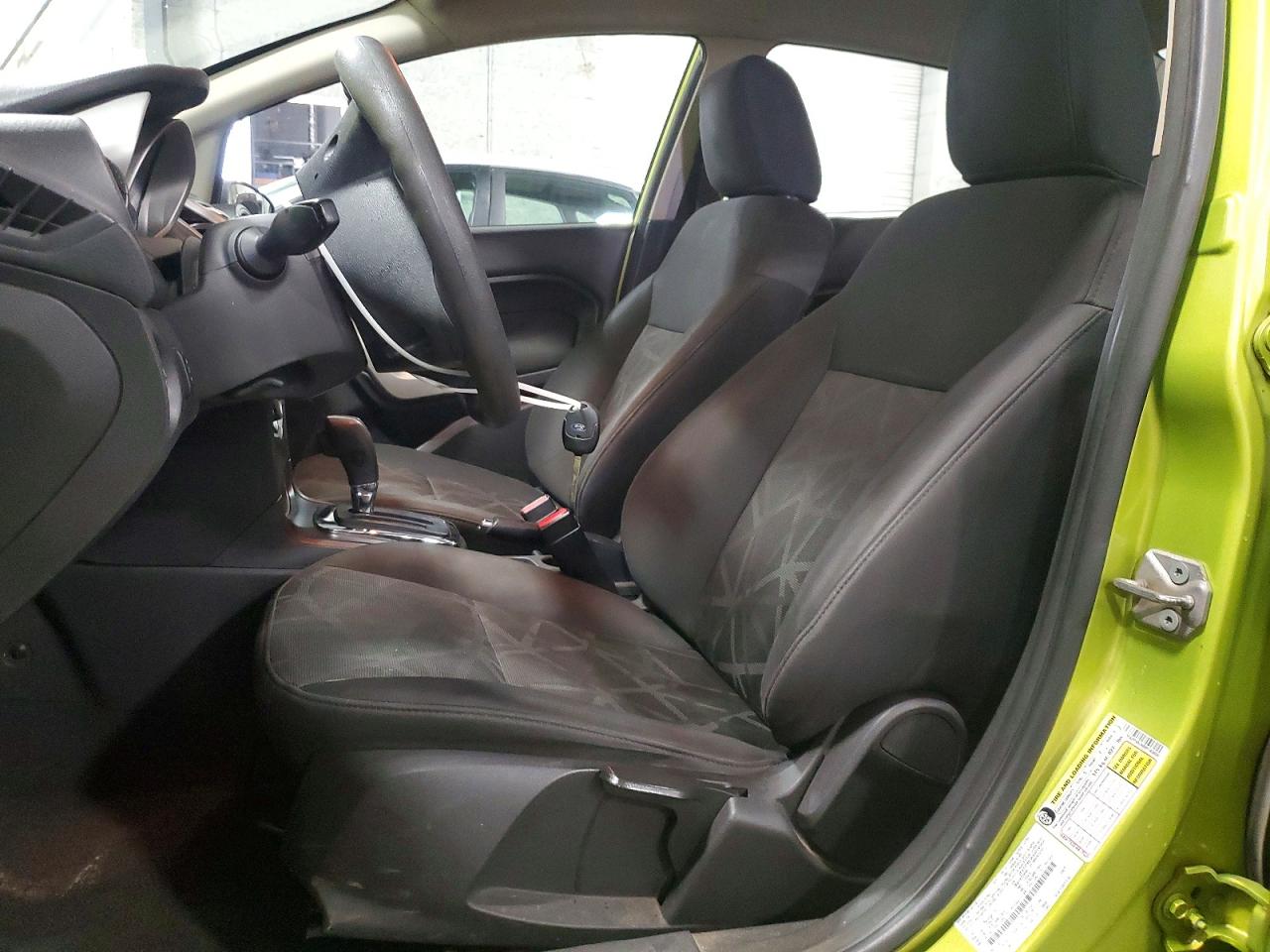 2011 FORD FIESTA