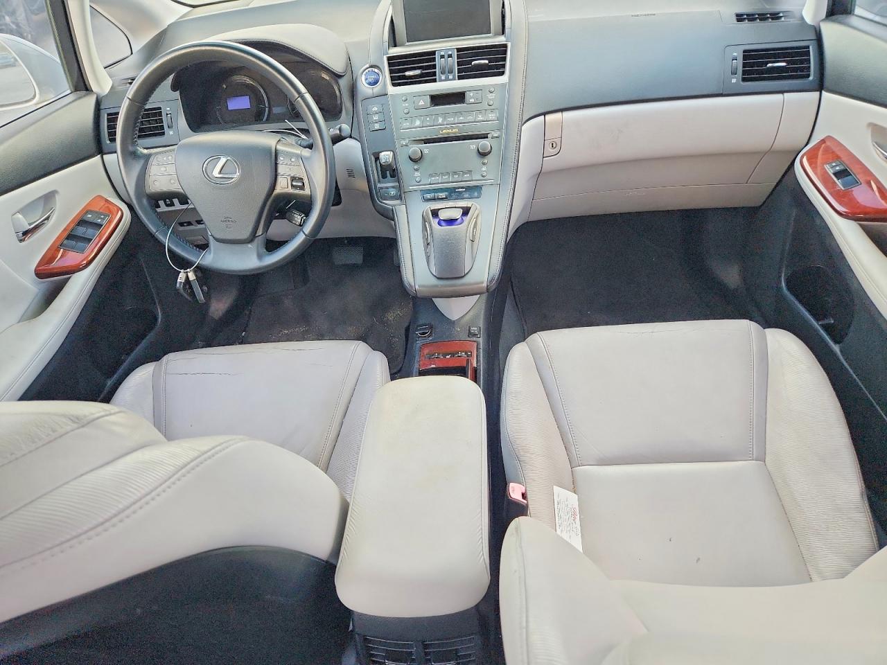 2011 LEXUS HS
