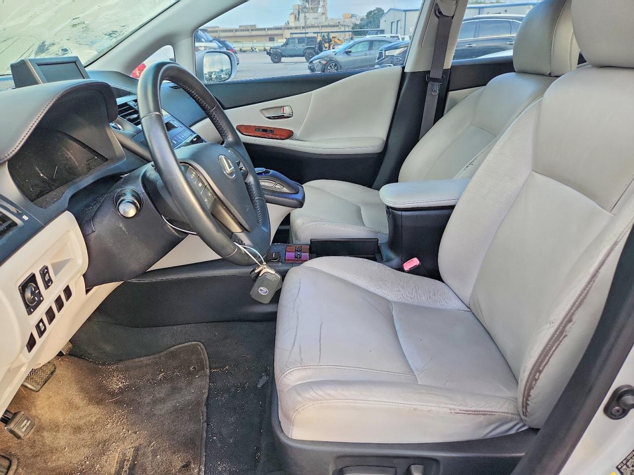 2011 LEXUS HS