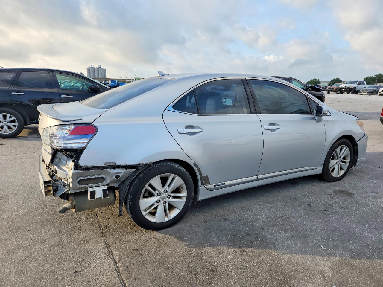 2011 LEXUS HS