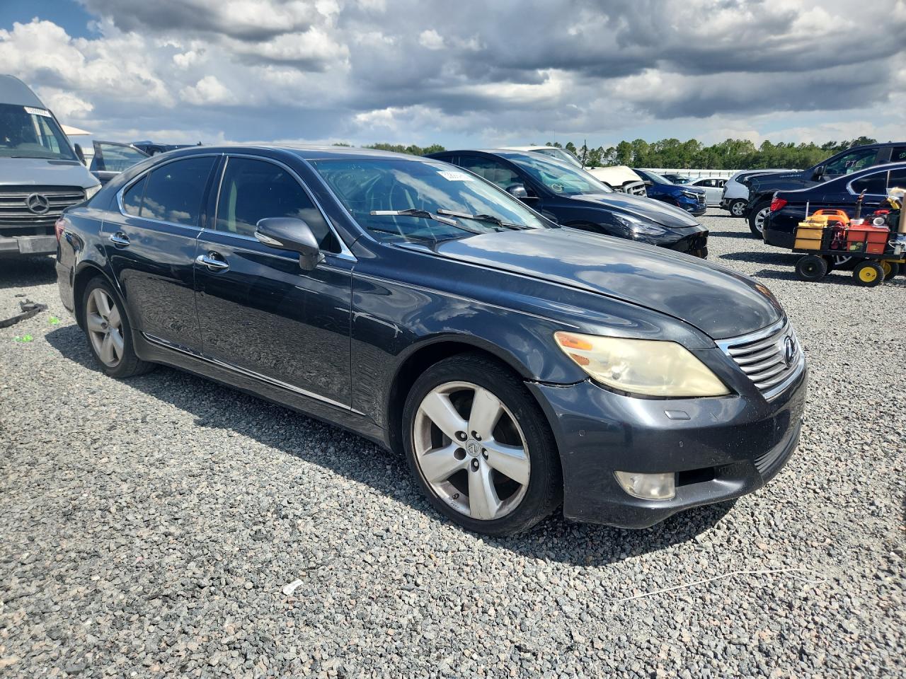 2011 LEXUS LS460