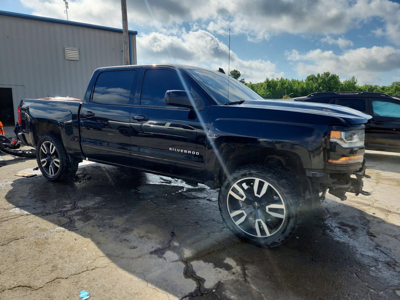 2017 CHEVROLET SILVERADO