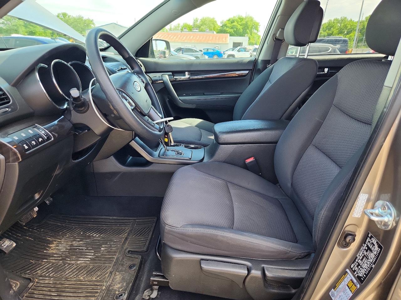 2011 KIA SORENTO