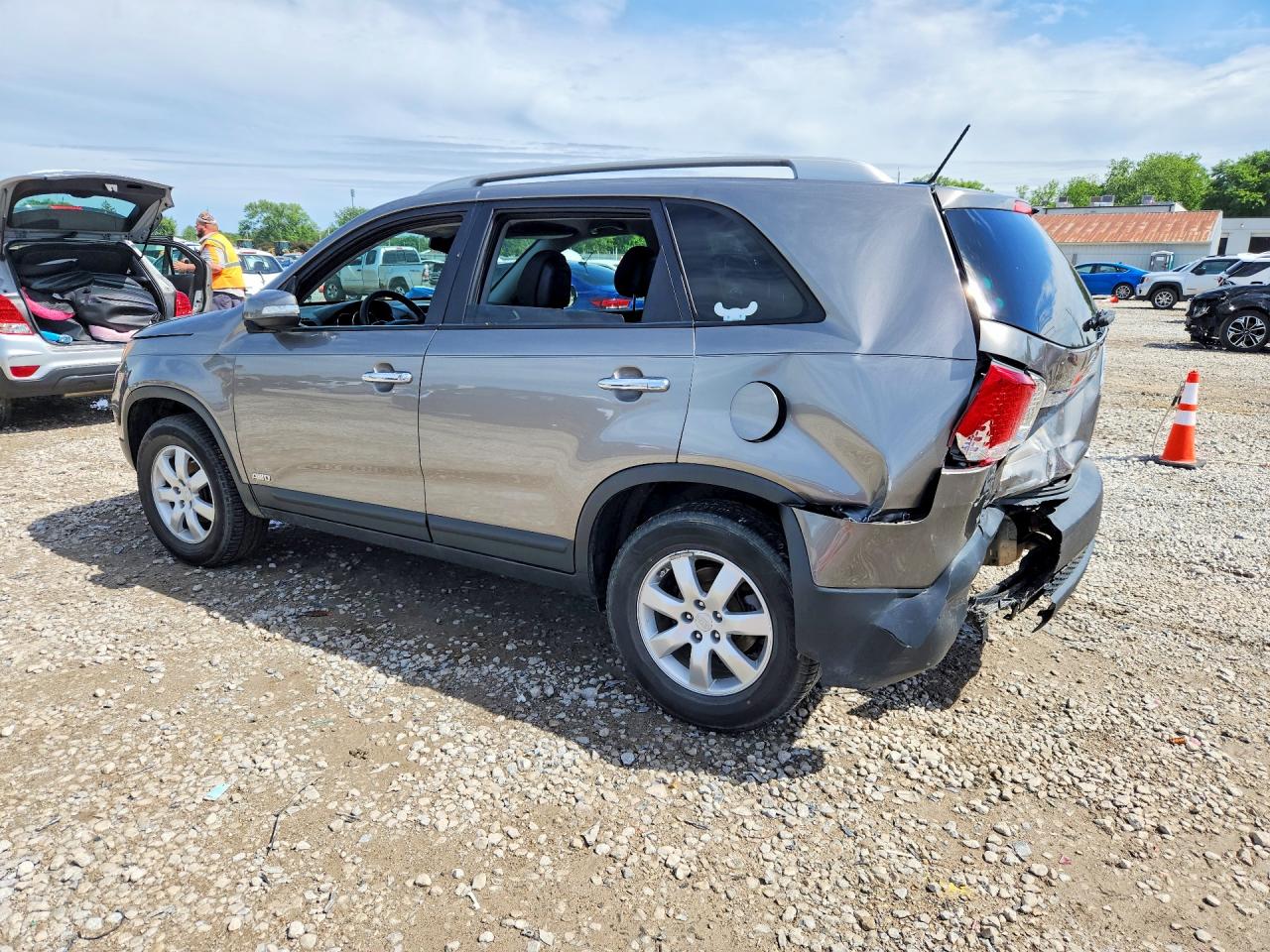 2011 KIA SORENTO