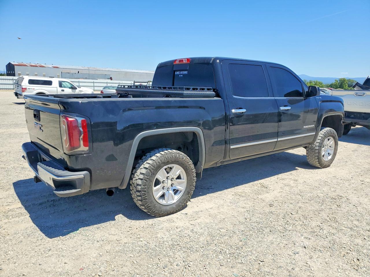 2018 GMC SIERRA