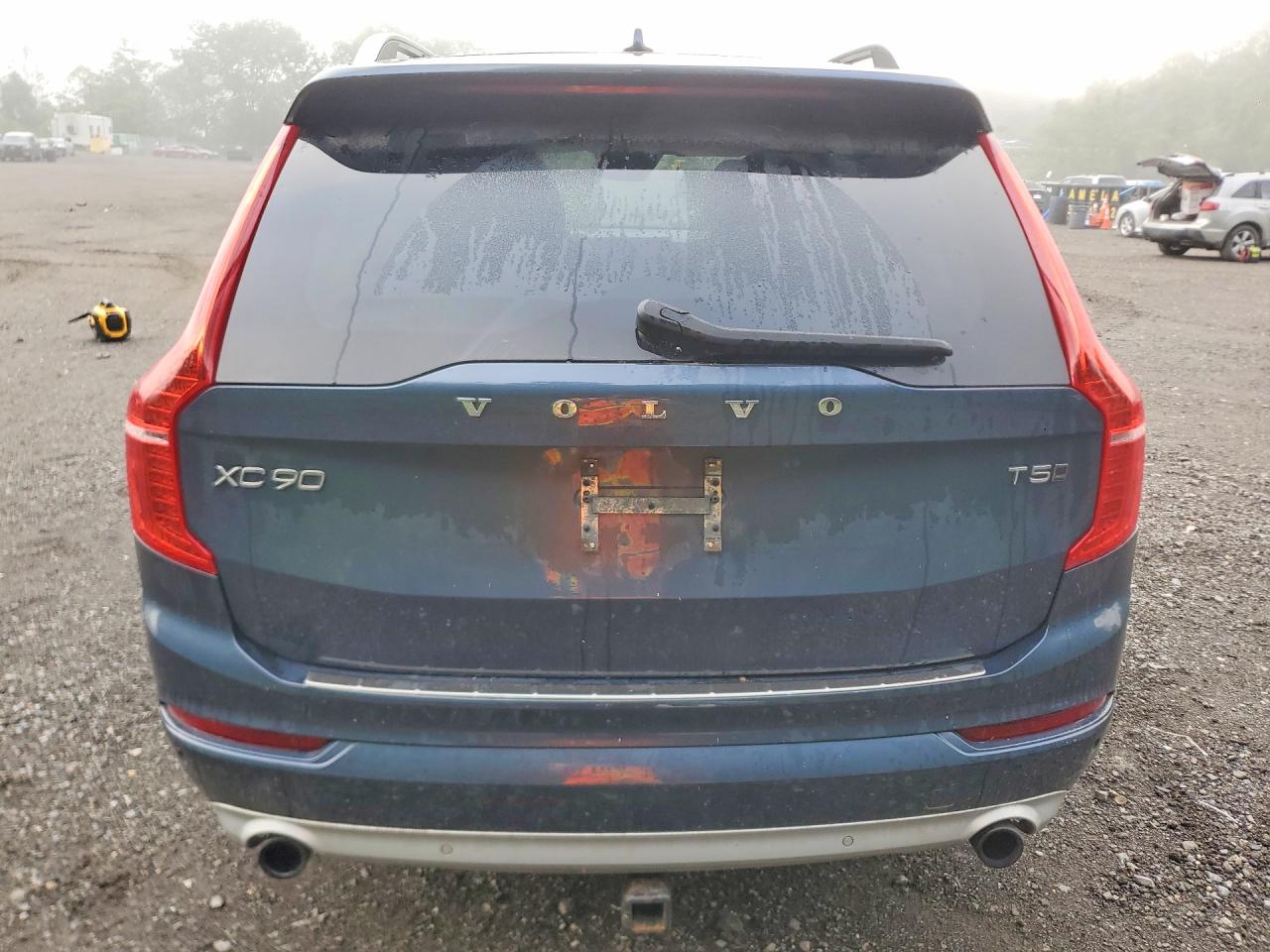 2019 VOLVO XC90
