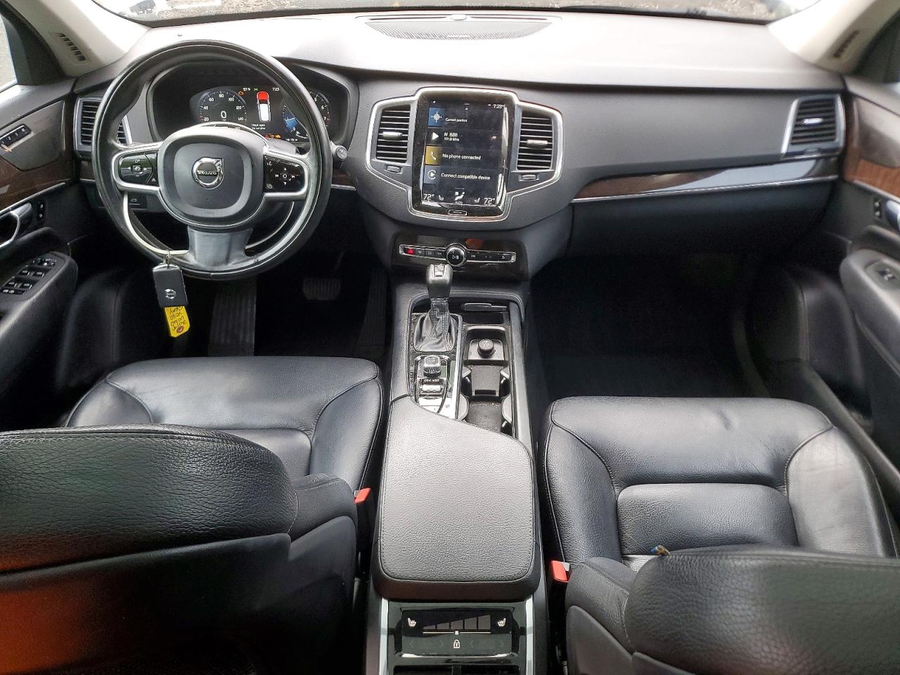 2019 VOLVO XC90