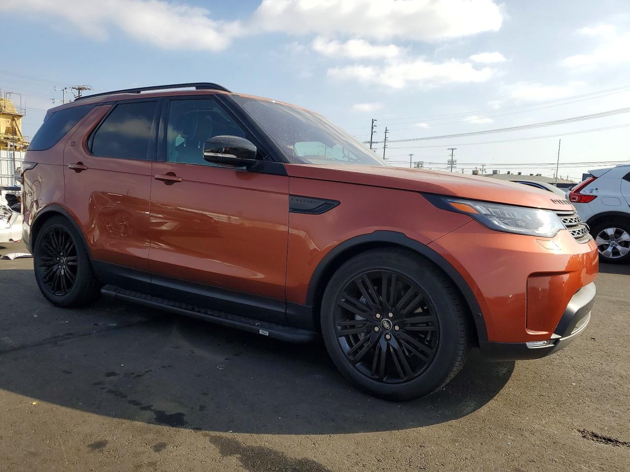 2018 LAND ROVER DISCOVERY