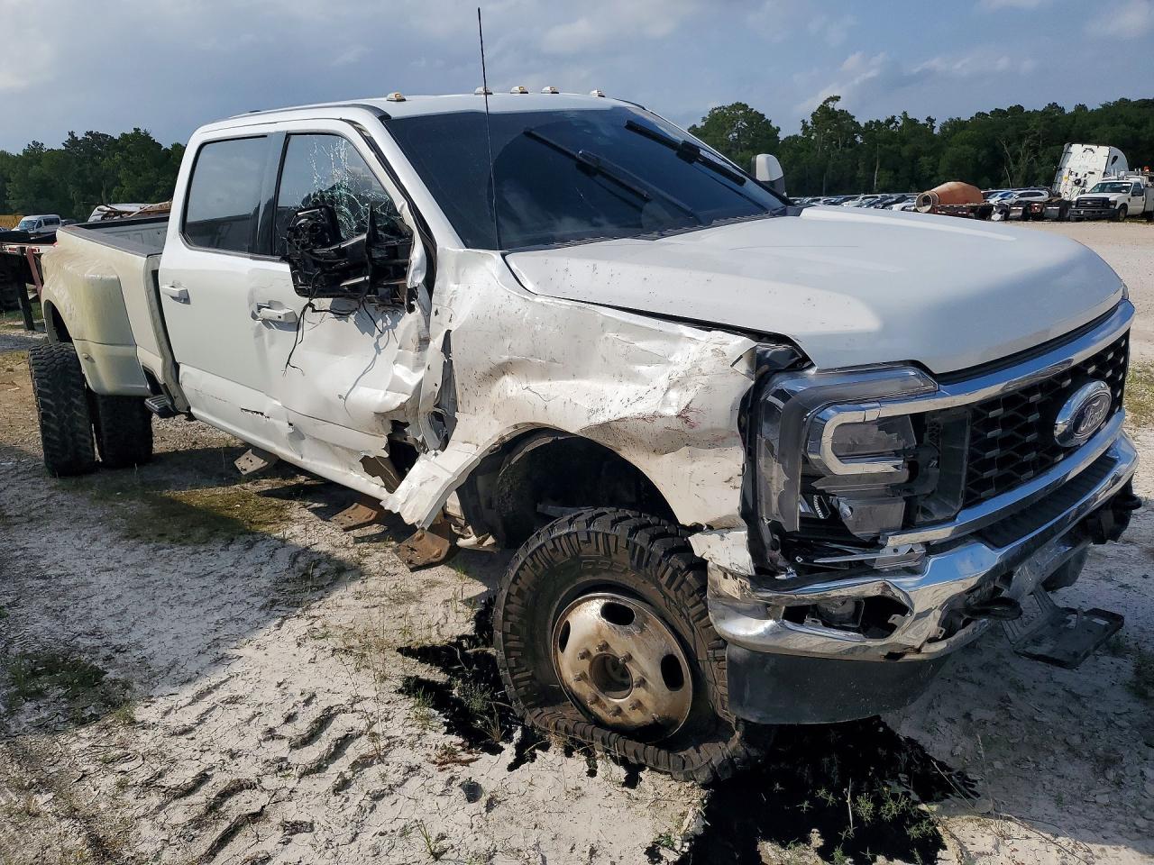 2023 FORD F350