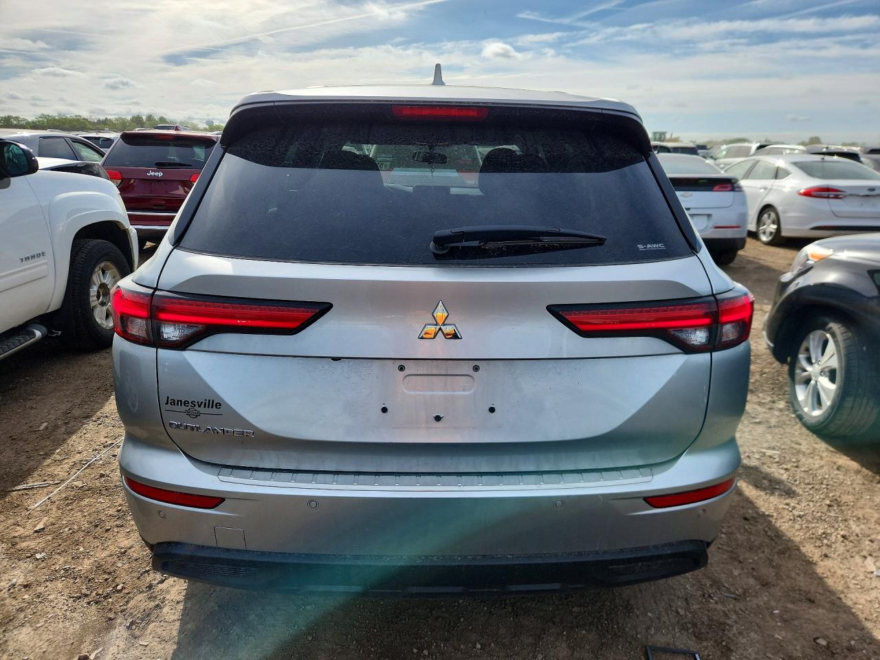 2022 MITSUBISHI OUTLANDER