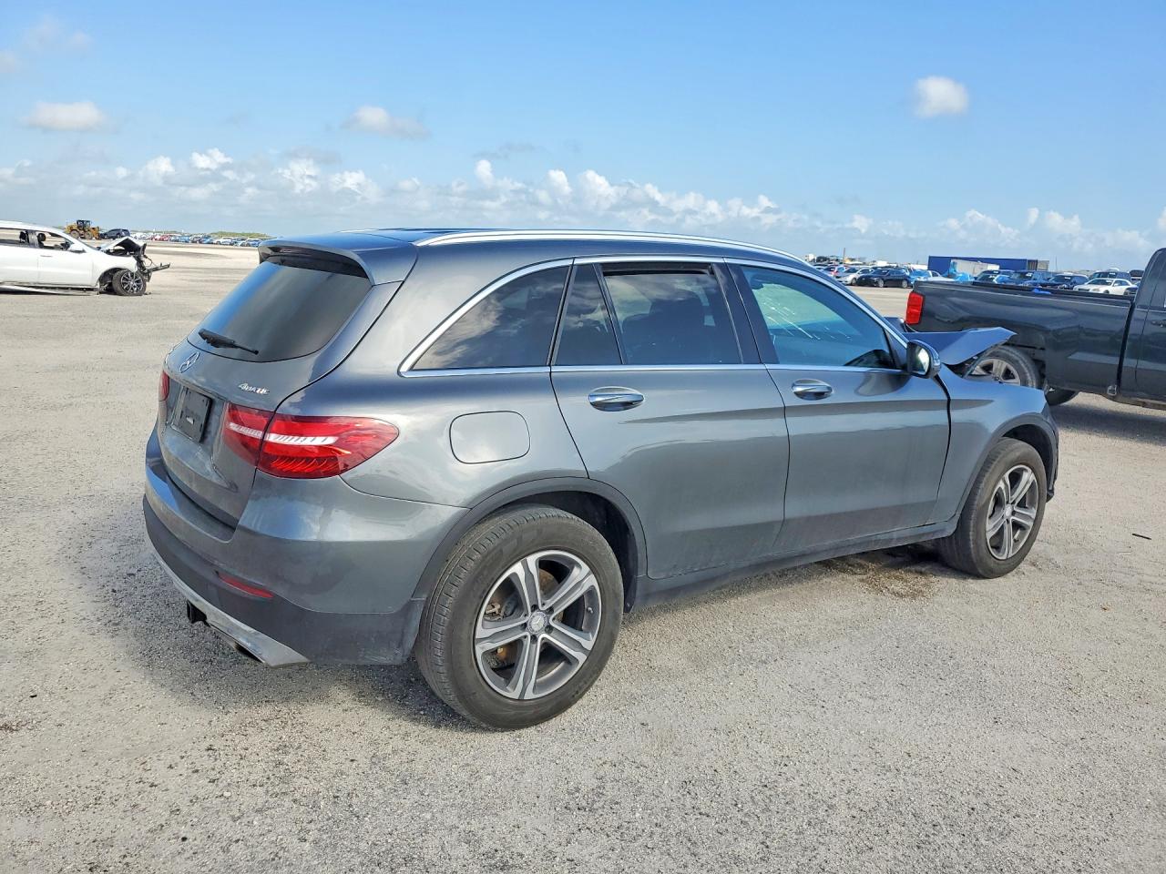 2017 MERCEDES-BENZ GLC-CLASS