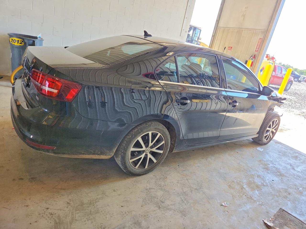 2017 VOLKSWAGEN JETTA