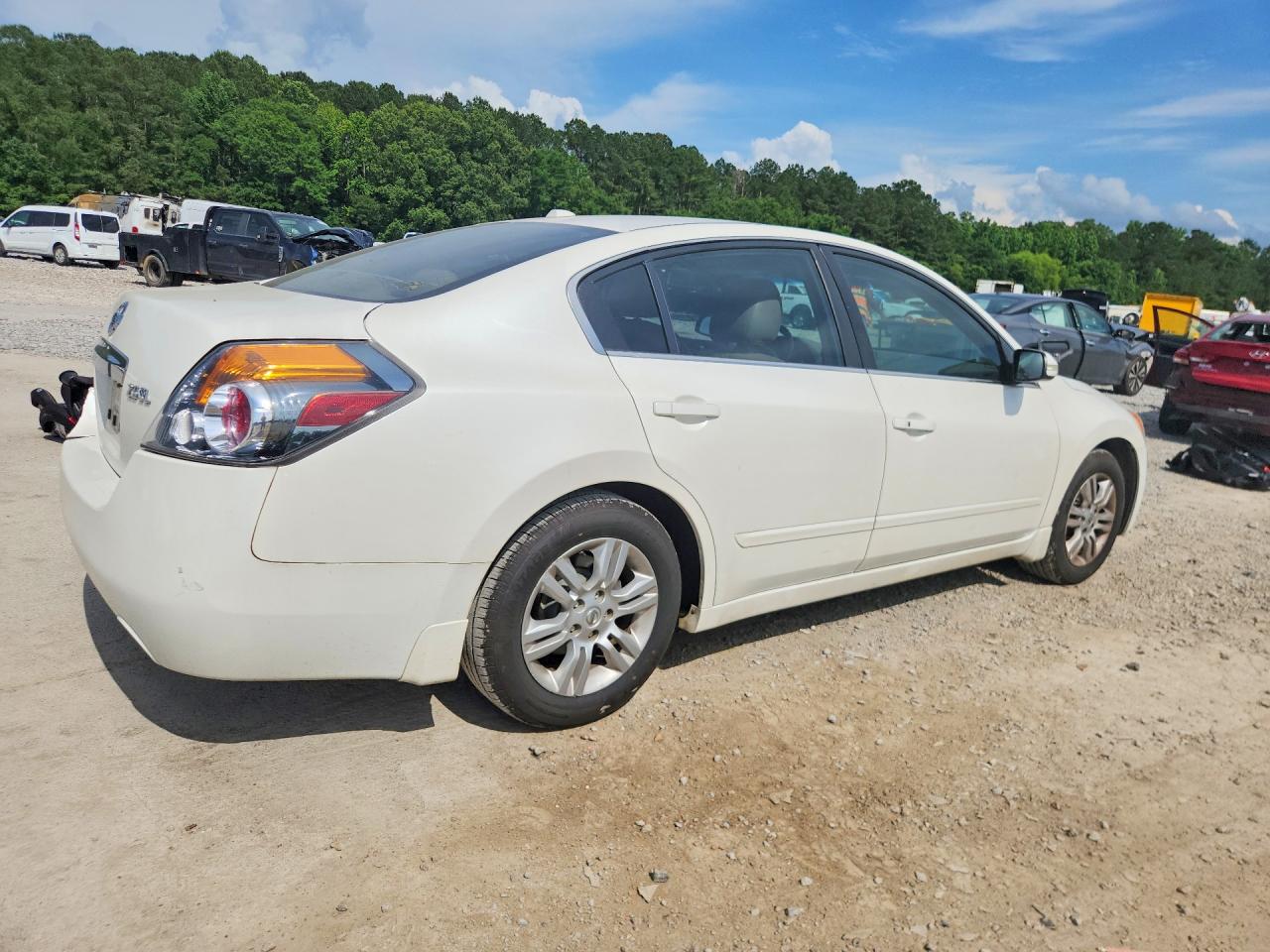 2012 NISSAN ALTIMA