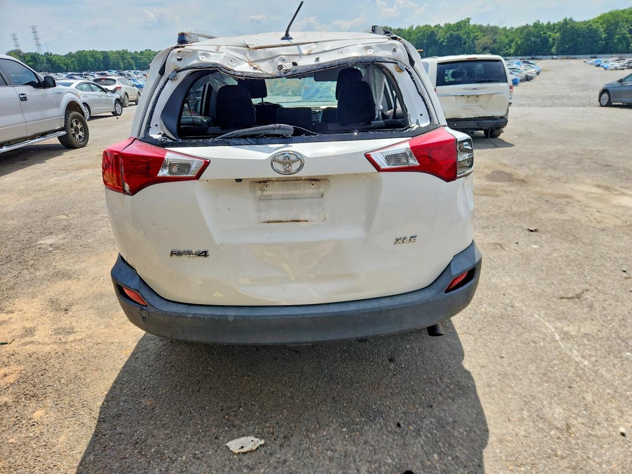 2015 TOYOTA RAV4