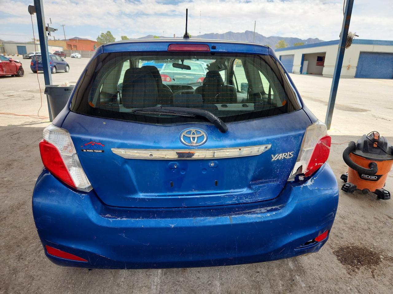 2012 TOYOTA YARIS