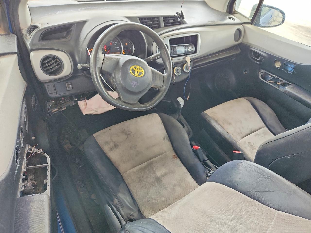 2012 TOYOTA YARIS