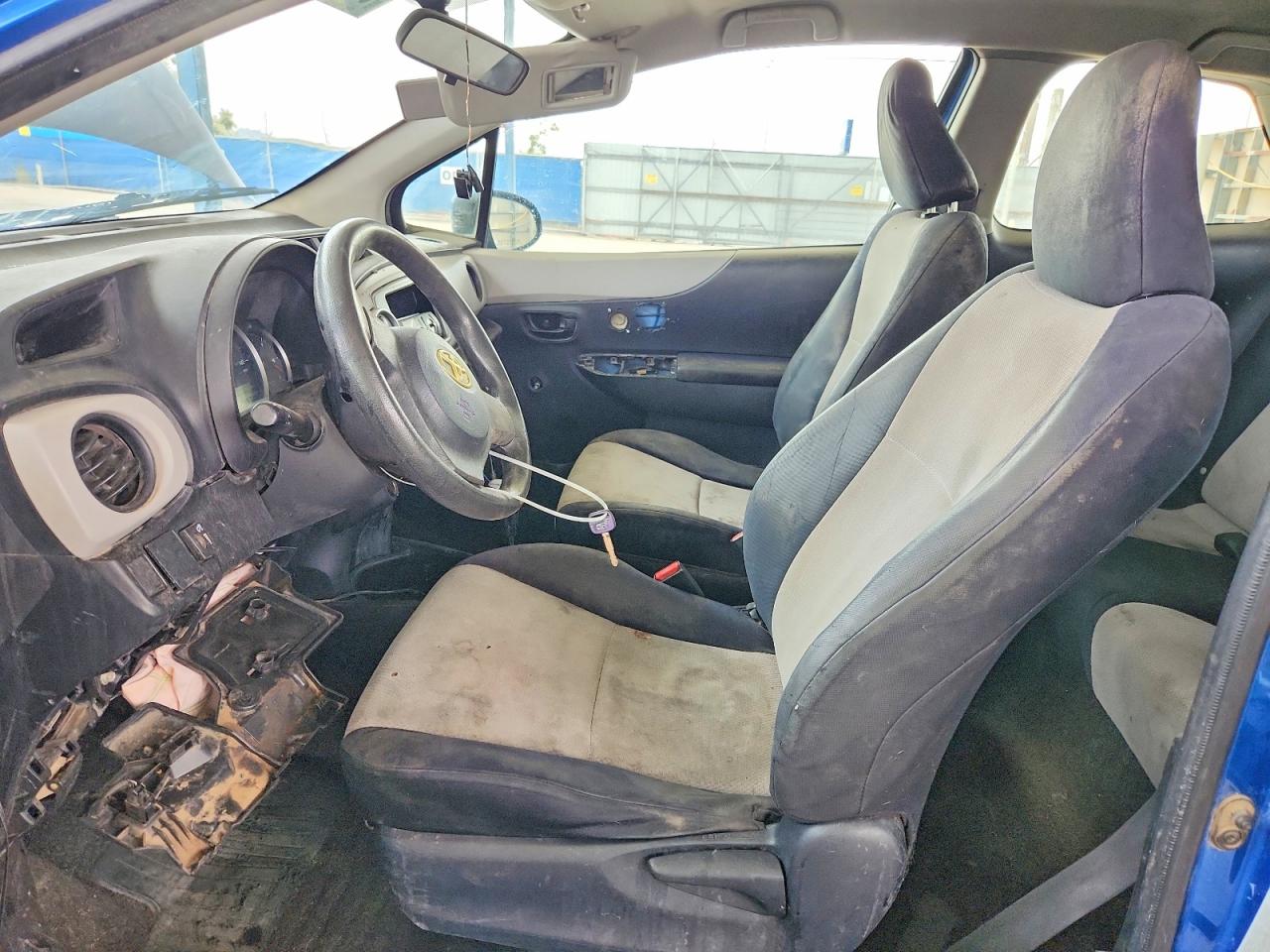 2012 TOYOTA YARIS