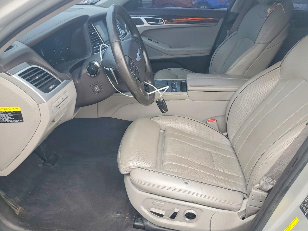 2015 HYUNDAI GENESIS