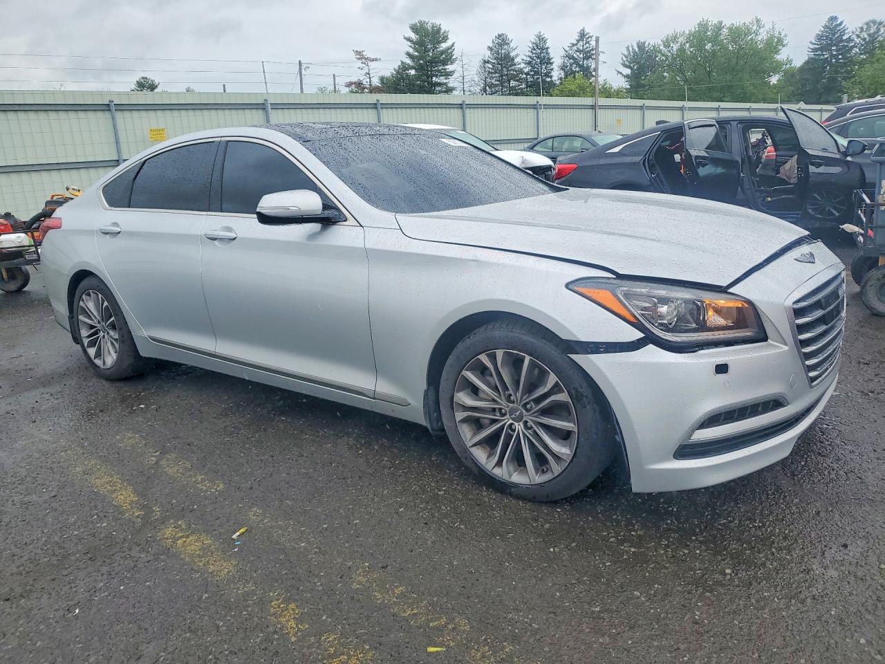2015 HYUNDAI GENESIS