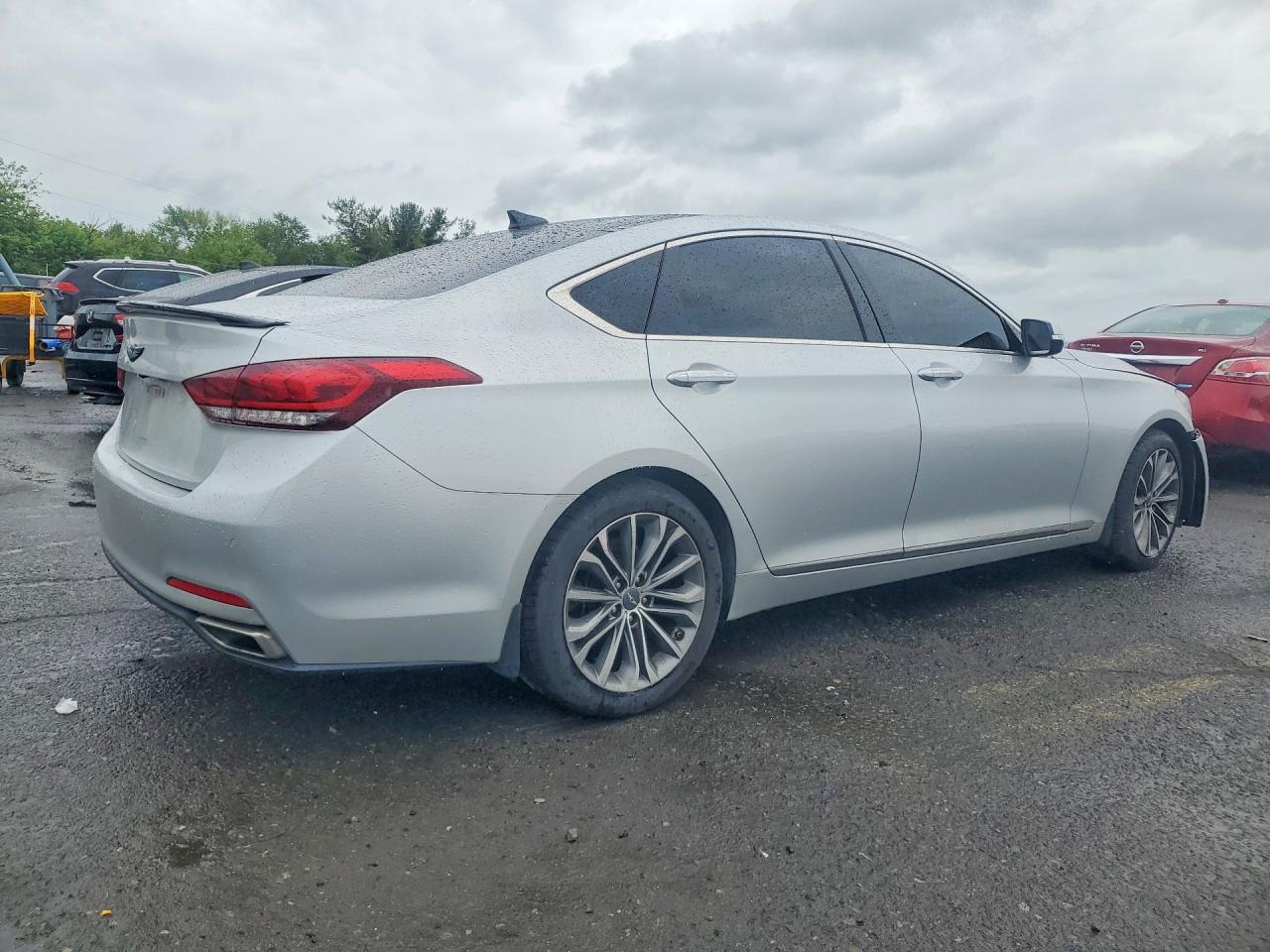 2015 HYUNDAI GENESIS