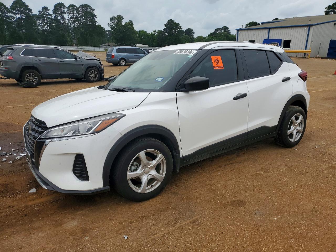 2023 NISSAN KICKS
