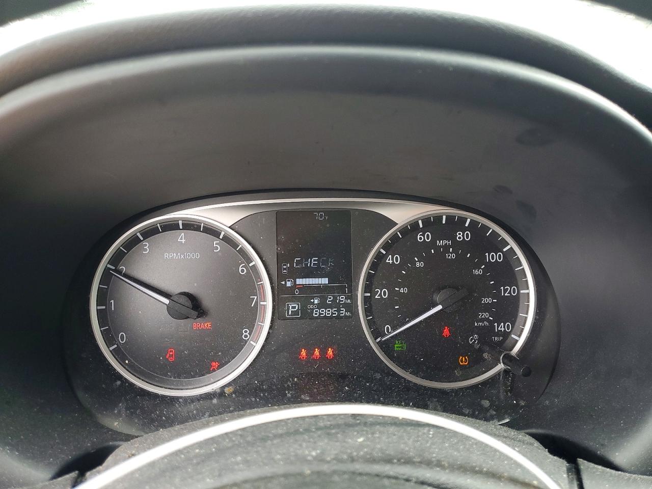 2023 NISSAN KICKS