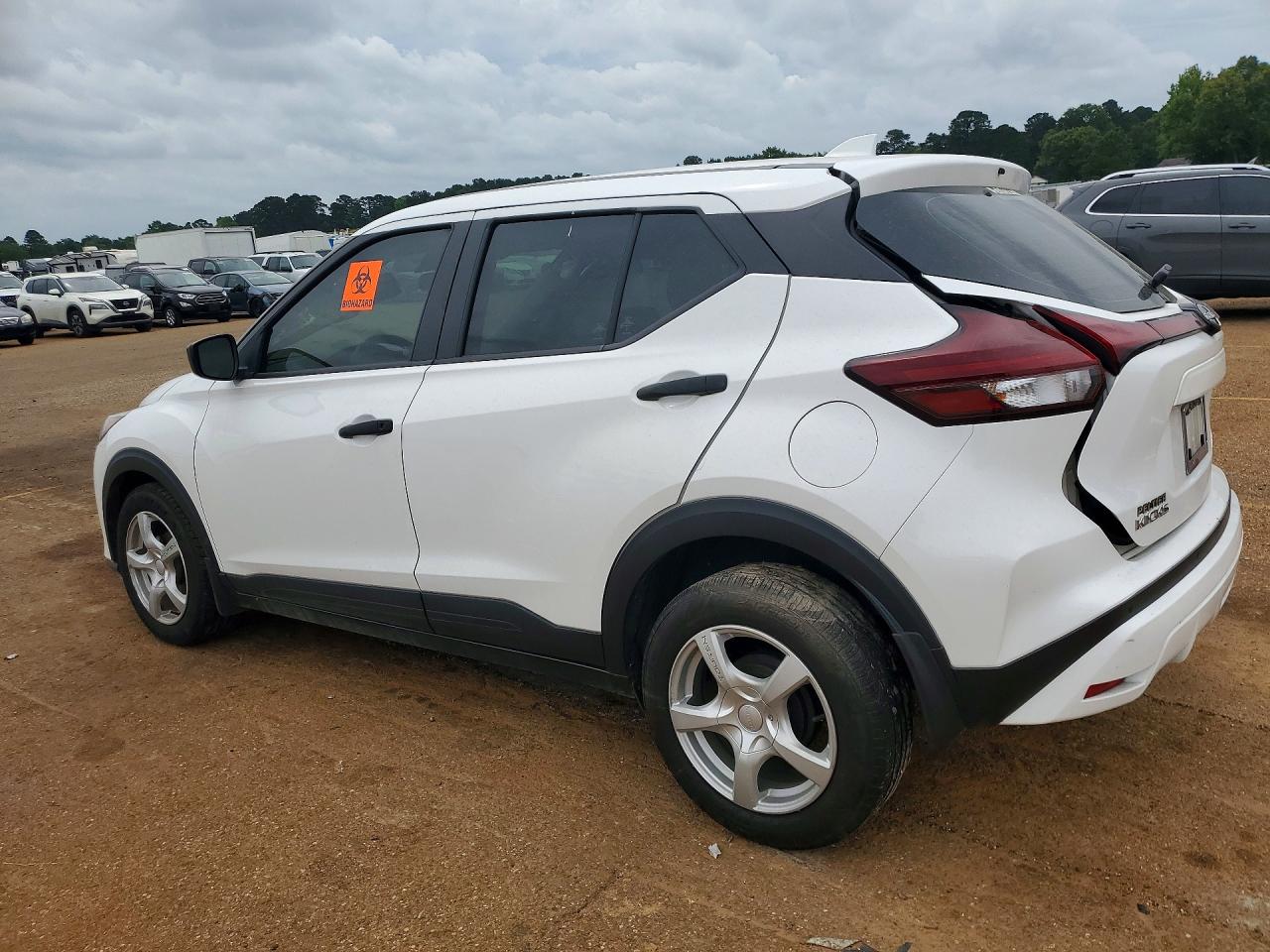 2023 NISSAN KICKS