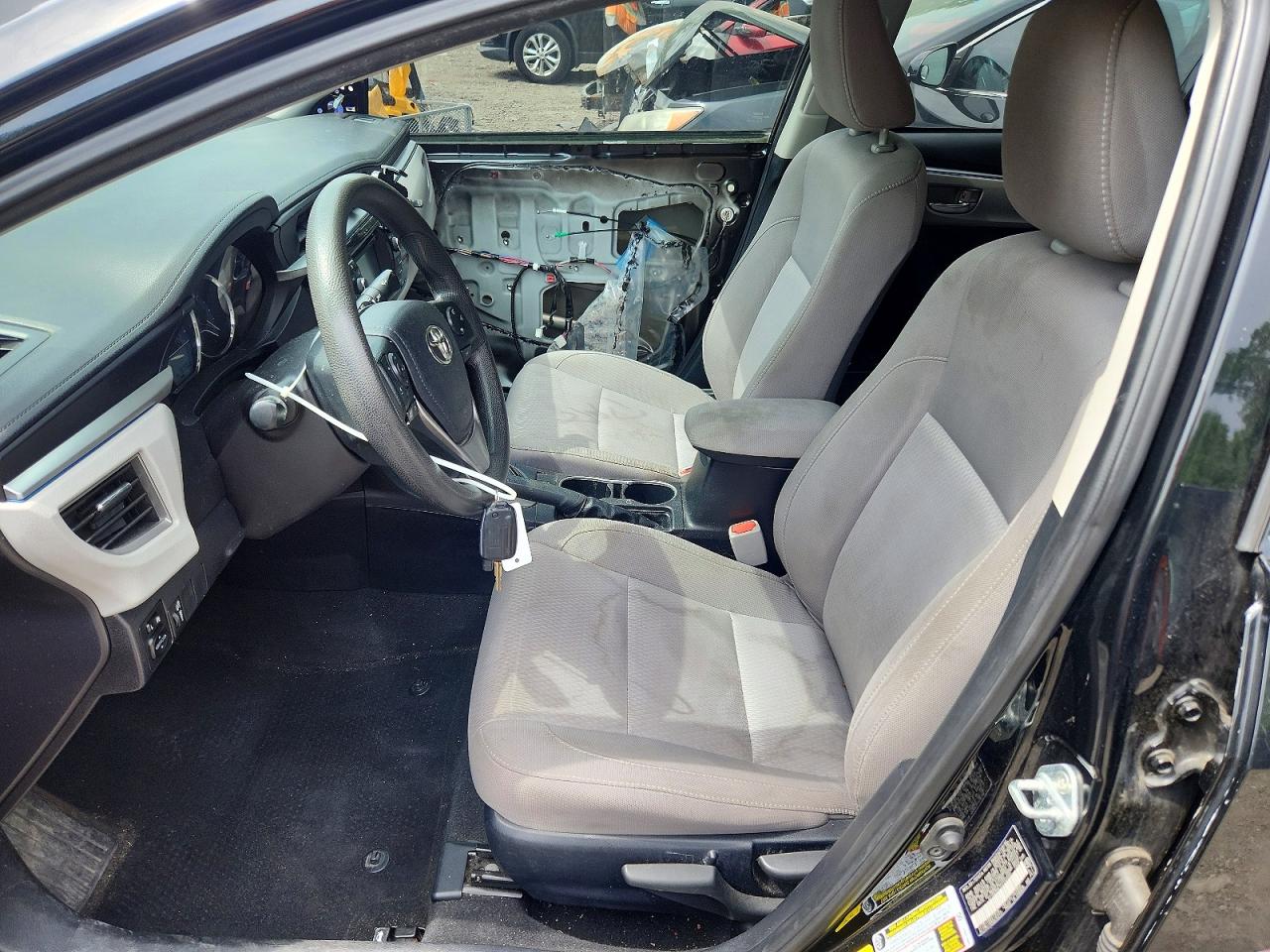 2015 TOYOTA COROLLA