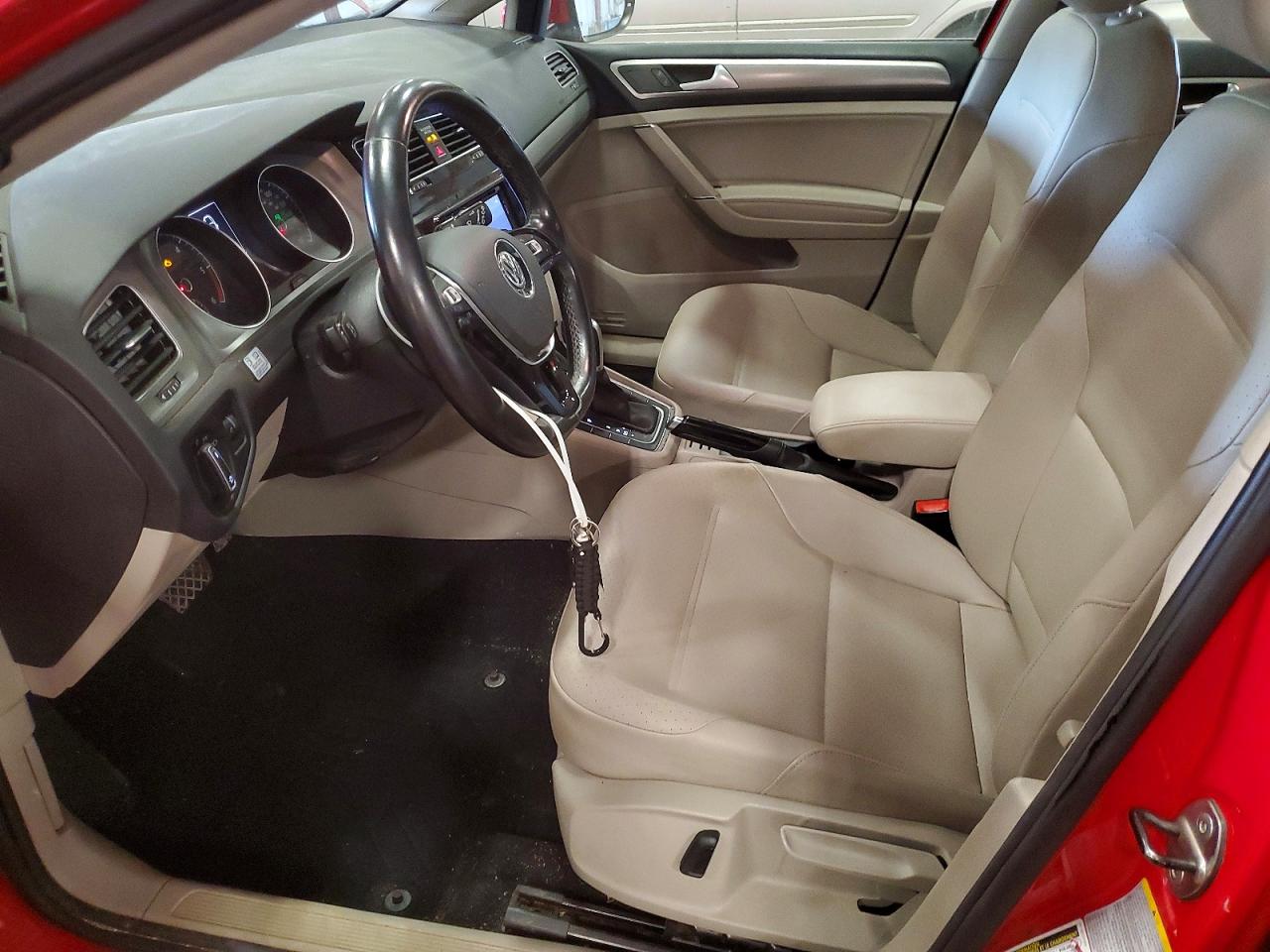 2015 VOLKSWAGEN GOLF