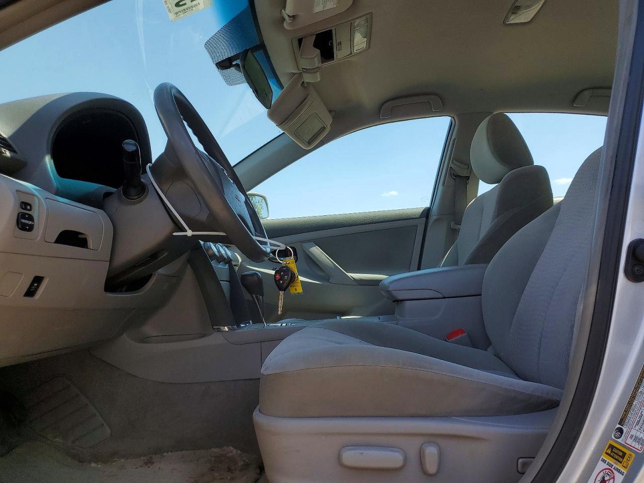 2010 TOYOTA CAMRY
