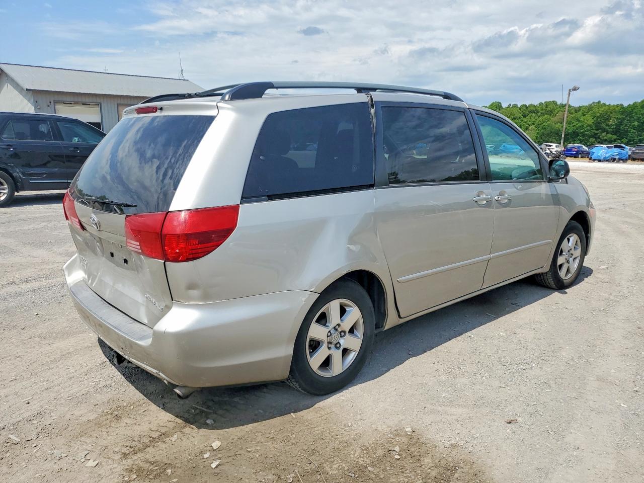 2005 TOYT SIENNA