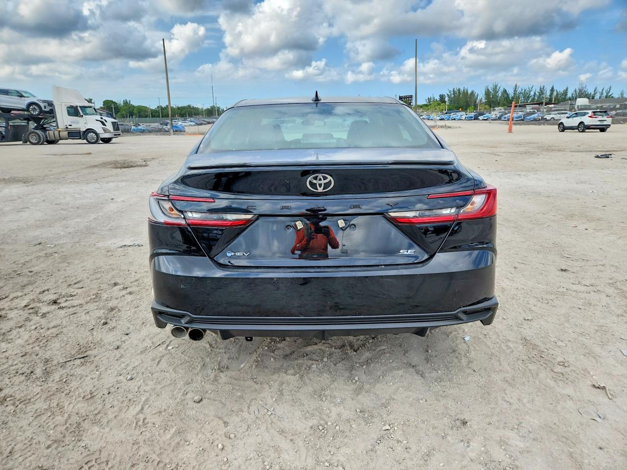2025 TOYOTA CAMRY