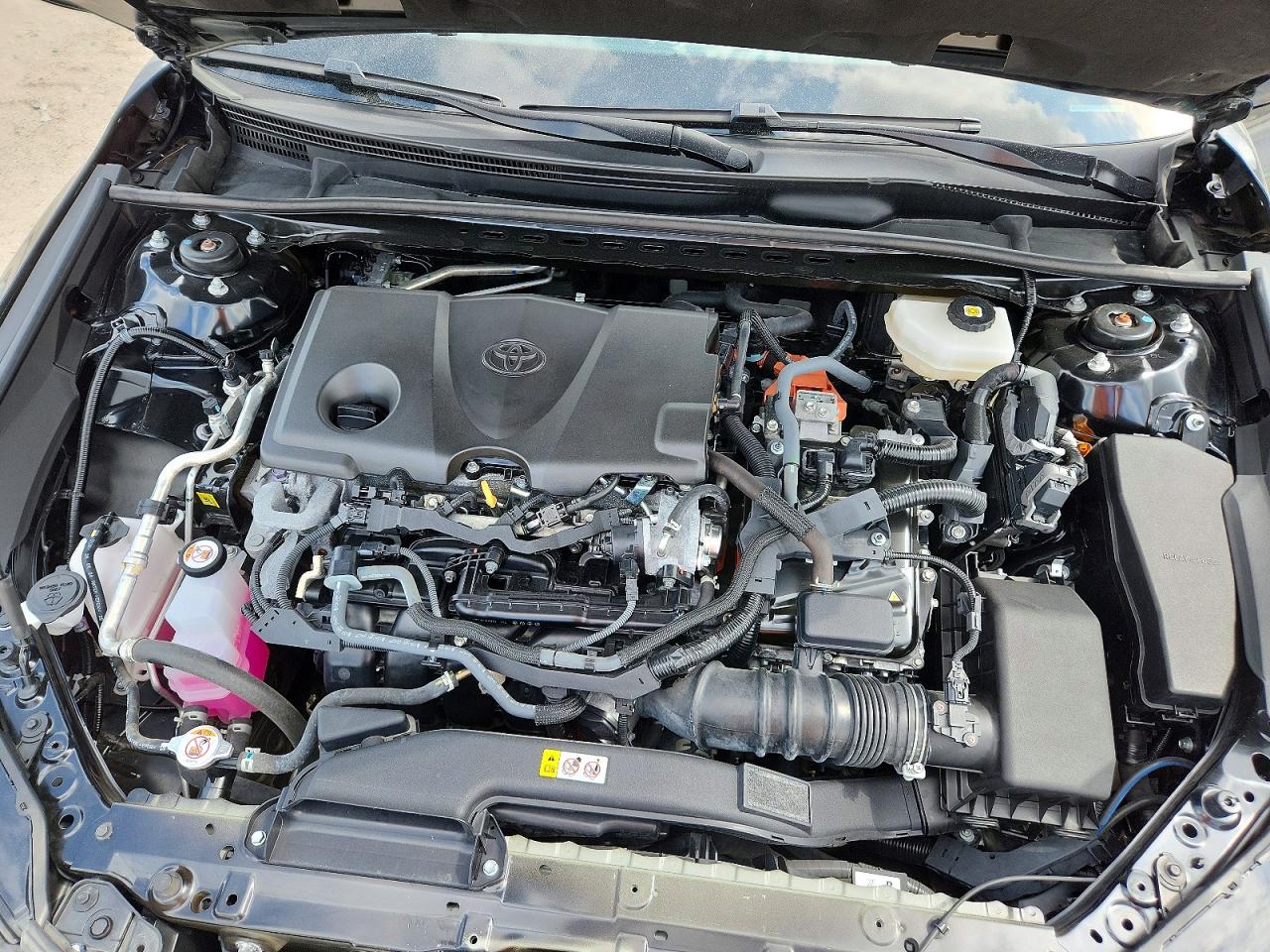 2025 TOYOTA CAMRY
