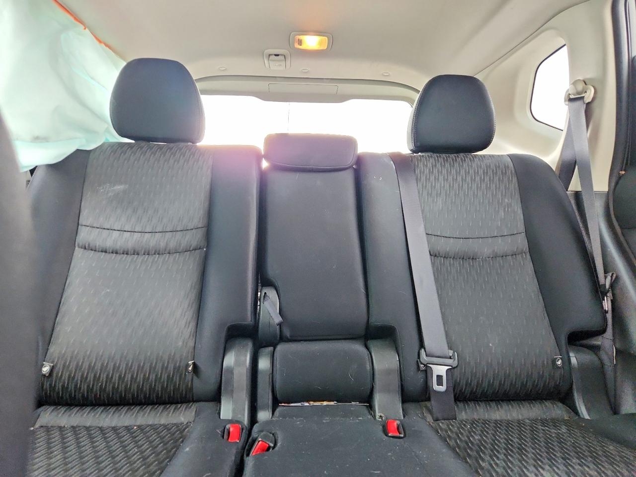 2017 NISSAN ROGUE