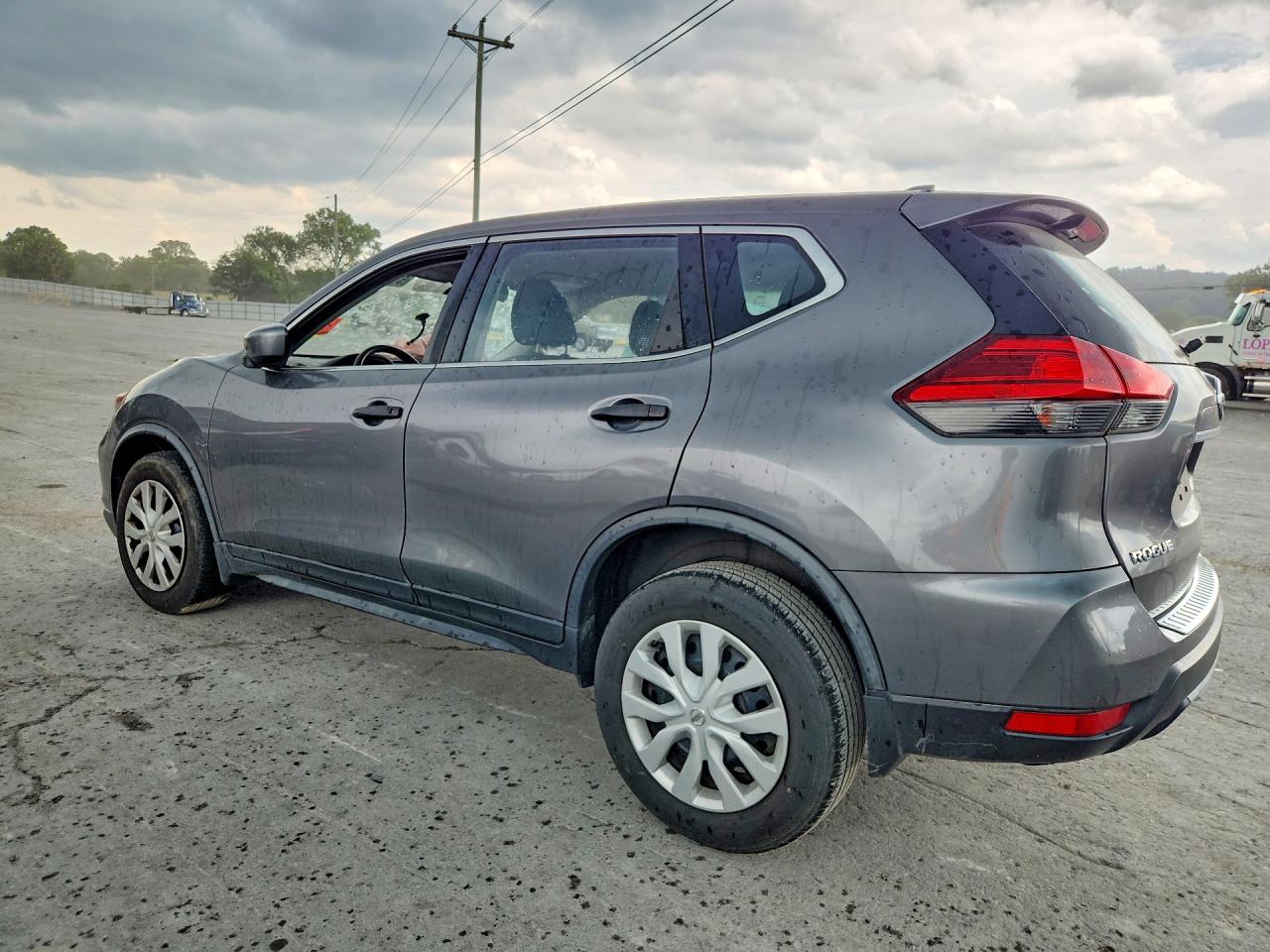 2017 NISSAN ROGUE