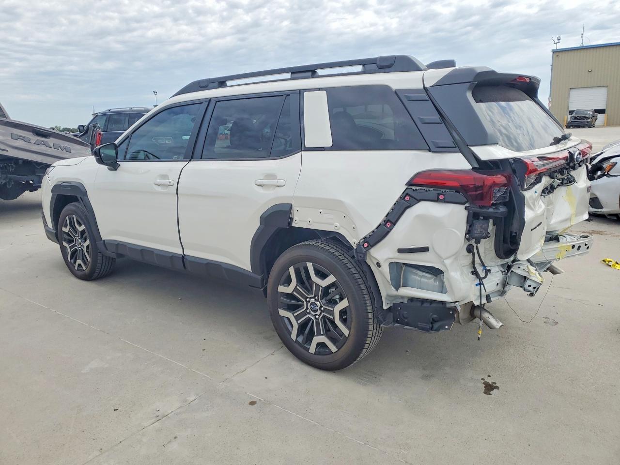 2026 SUBARU OUTBACK