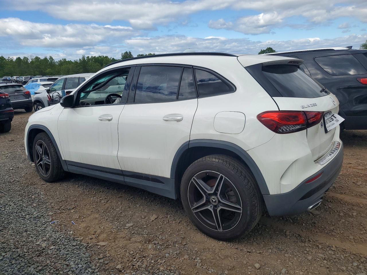 2021 MERCEDES-BENZ GLA-CLASS