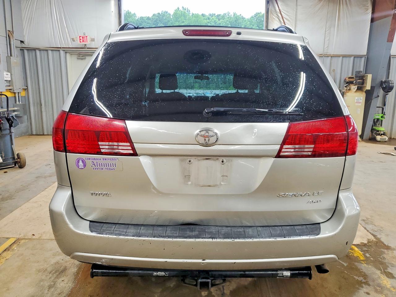 2005 TOYOTA SIENNA